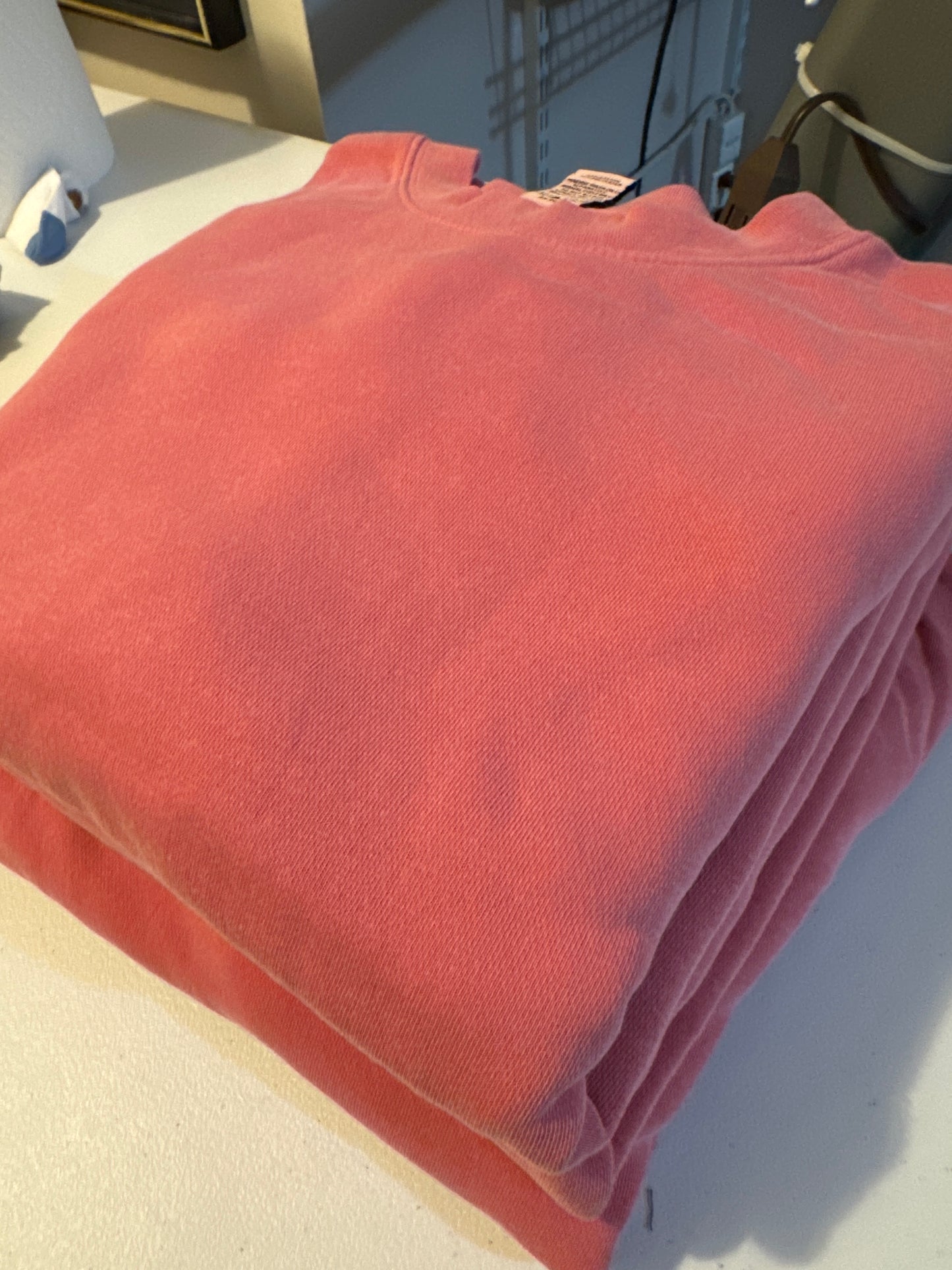 XL Coral Pink Crewneck Sweatshirt